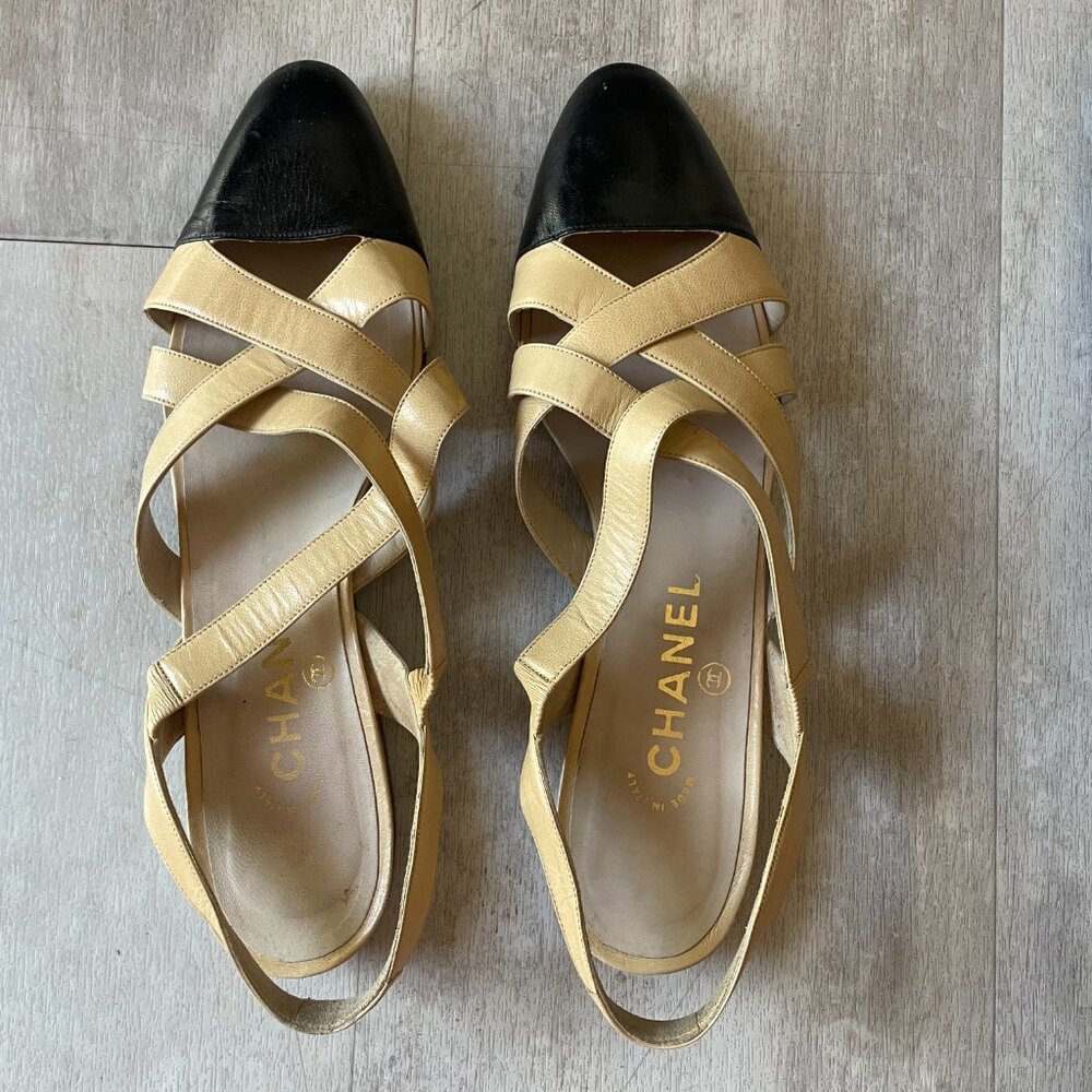CHANEL Vintage Black and Cream Criss-Cross Sling Back Ballet Flats